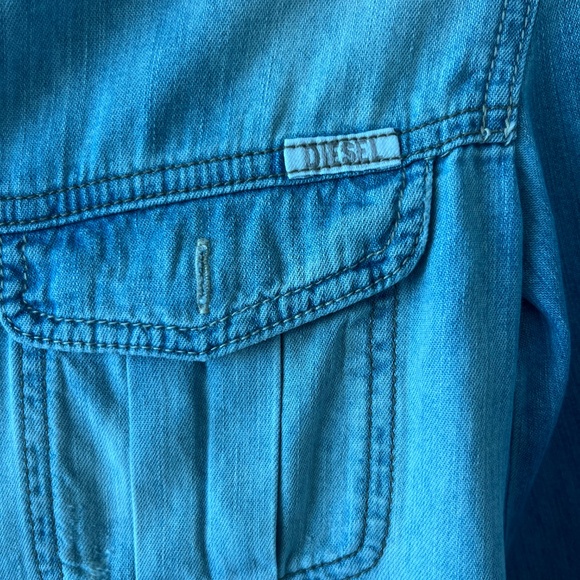Diesel Light Wash Denim Shirt – XS Relaxed Fit - Picture 6 of 8